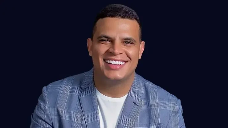 Pastor é suspeito de manter call center que cobrava por orações