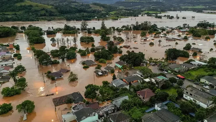 Chuvas no RS deixam quase 8 mil desalojados e 121 municípios afetados