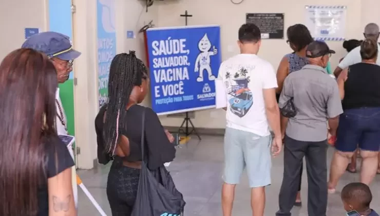 Greve de servidores municipais deixa 99 postos de Salvador sem vacinação